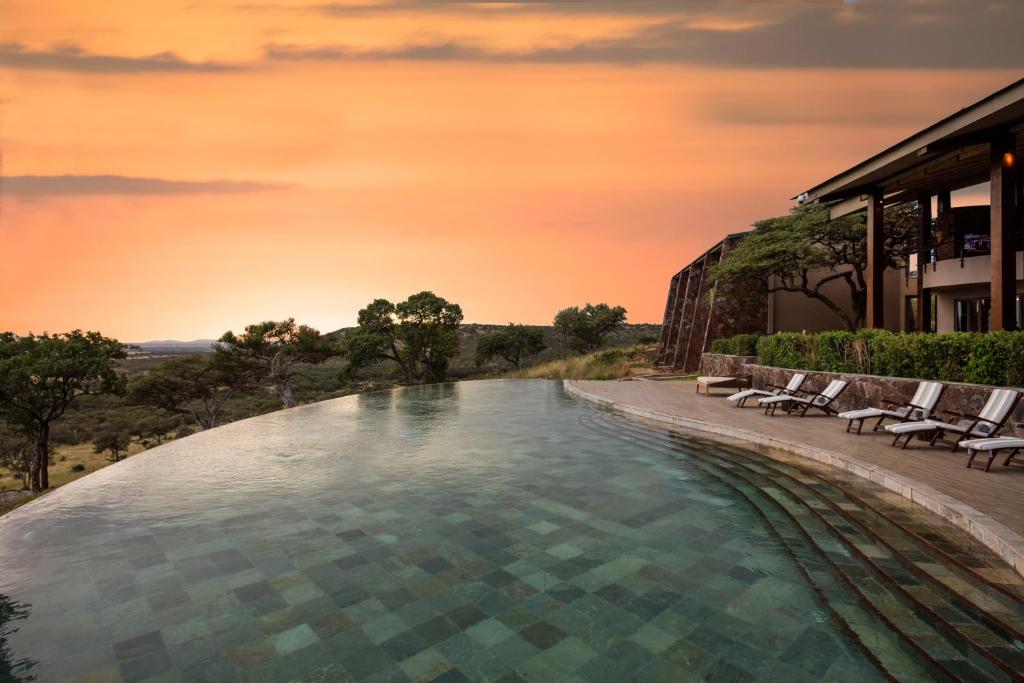 Meliá Serengeti Lodge pool